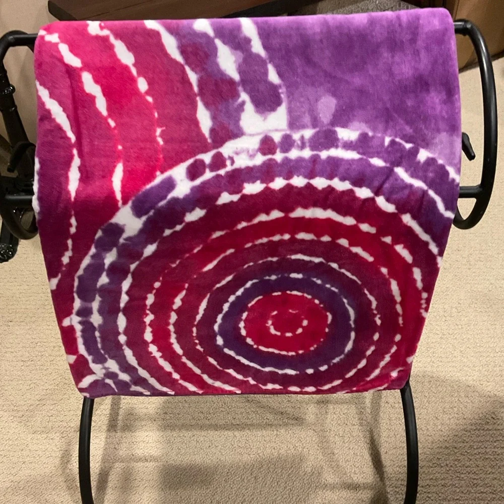 2 NWOT Large Colorful Tie Dye Summer Beach Towel 🏖